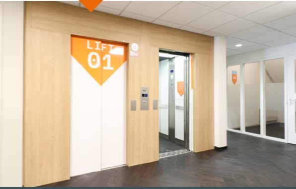 Lift naar 1e verdieping.jpg